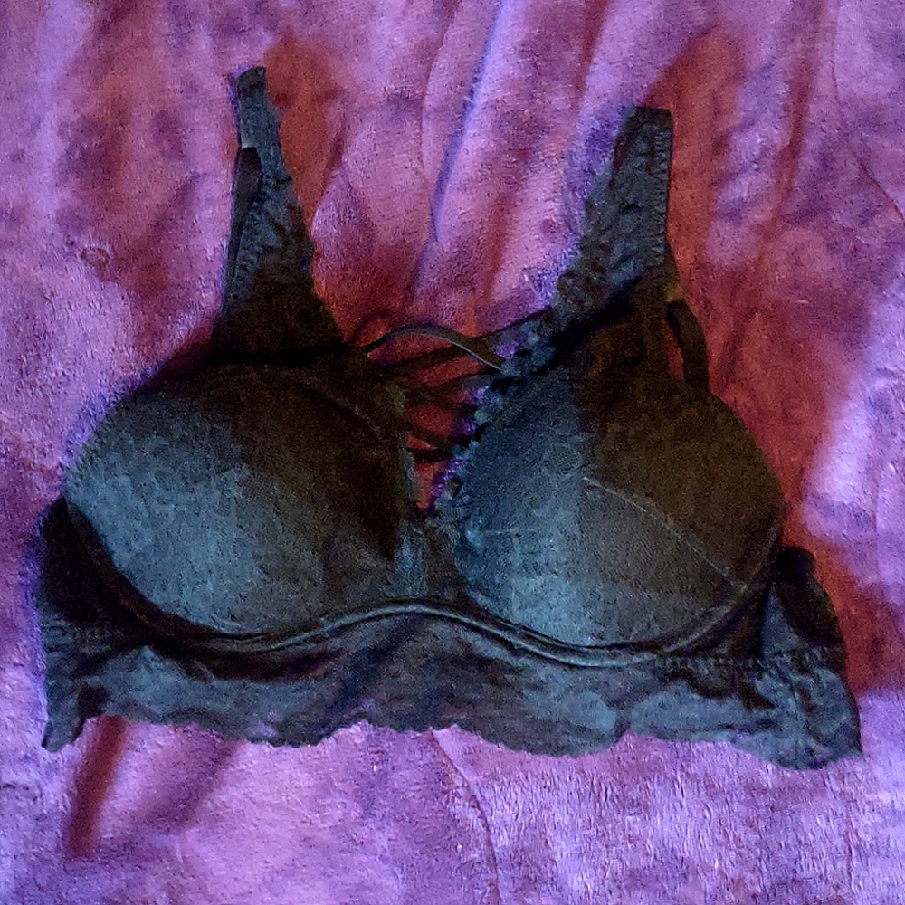 Victoria's Secret Black Lace Push-Up Bra PINK